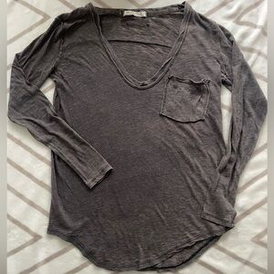 EUC We The Free Women’s Dark Gray Long Sleeve Top Size Extra Small XS